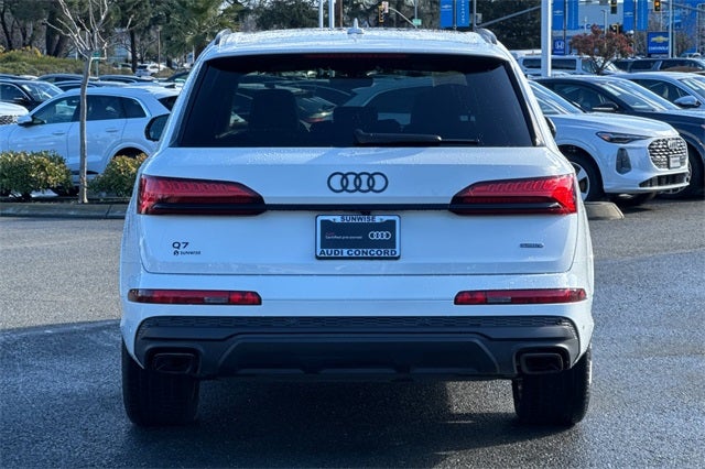 2025 Audi Q7 45 Premium quattro