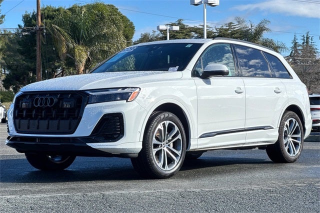 2025 Audi Q7 45 Premium quattro
