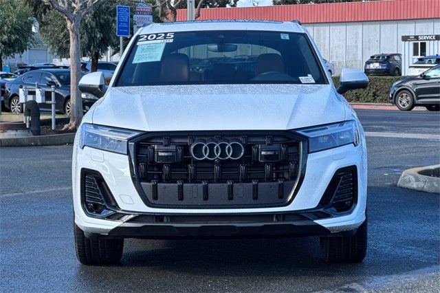 2025 Audi Q7 45 Premium quattro