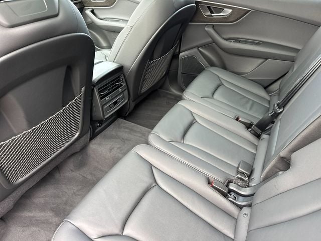 2026 Audi Q7 45 Premium quattro