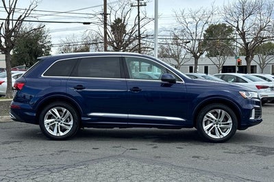 2023 Audi Q7 45 Premium quattro