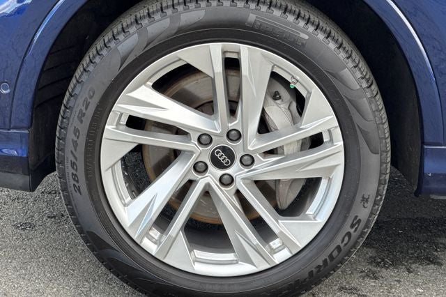 2023 Audi Q7 45 Premium quattro