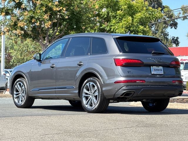2026 Audi Q7 45 Premium quattro