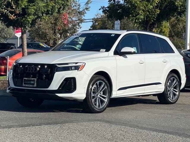 2026 Audi Q7 45 Premium quattro