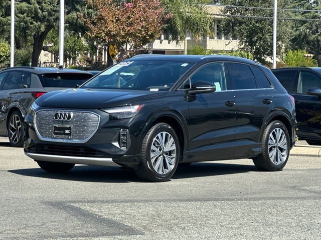 2024 Audi Q4 e-tron Premium