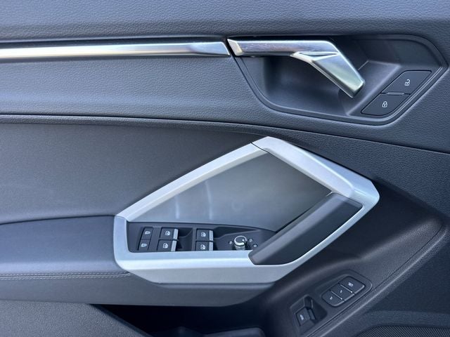 2023 Audi Q3 Premium quattro