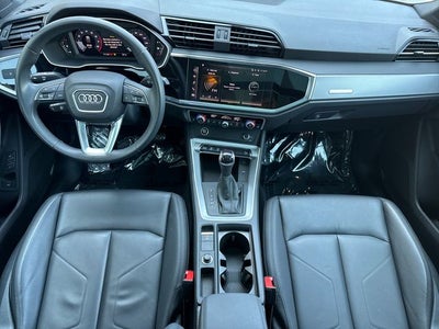 2023 Audi Q3 Premium quattro