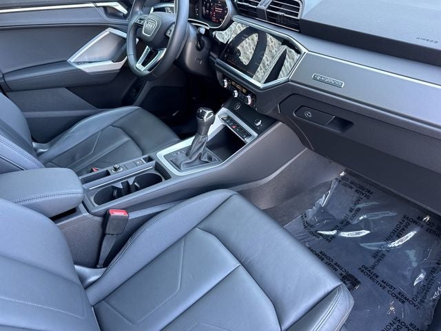 2023 Audi Q3 Premium quattro