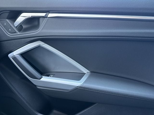 2023 Audi Q3 Premium quattro