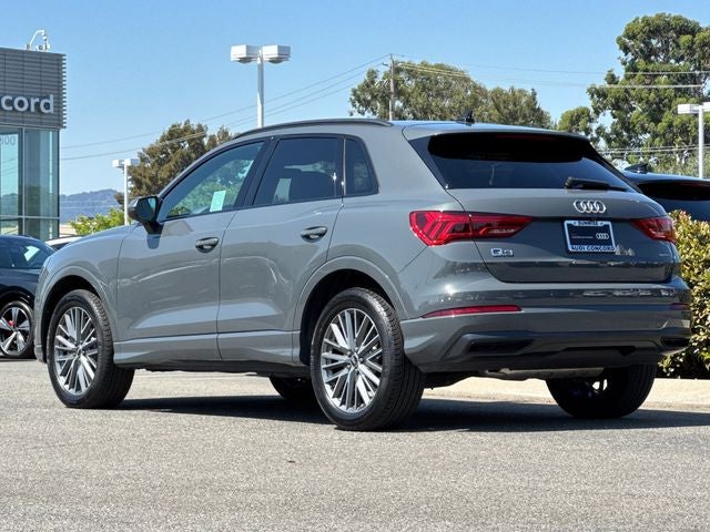 2023 Audi Q3 Premium quattro