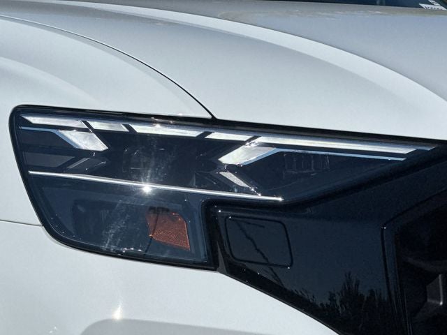 2026 Audi SQ8 4.0T Premium Plus quattro