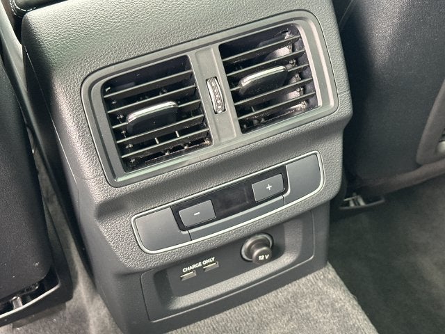 2023 Audi SQ5 Premium Plus quattro