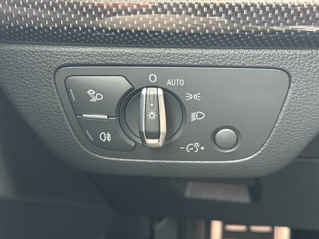 2023 Audi SQ5 Premium Plus quattro