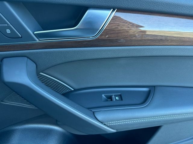 2024 Audi Q5 40 Premium Plus quattro