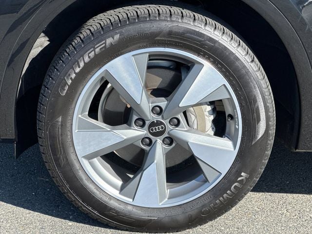 2024 Audi Q5 40 Premium Plus quattro