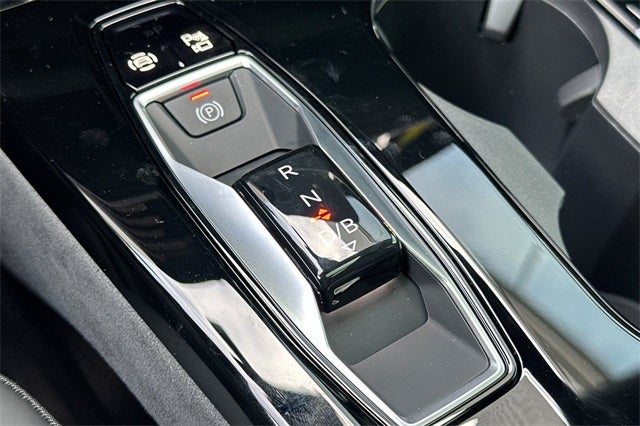 2025 Audi SQ6 e-tron Prestige quattro