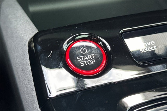 2025 Audi SQ6 e-tron Prestige quattro