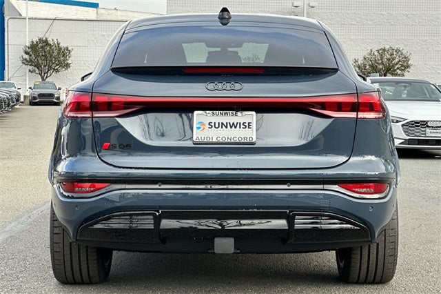 2025 Audi SQ6 e-tron Prestige quattro