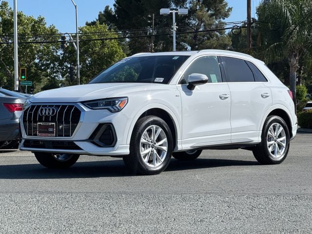 2025 Audi Q3 Premium S Line quattro