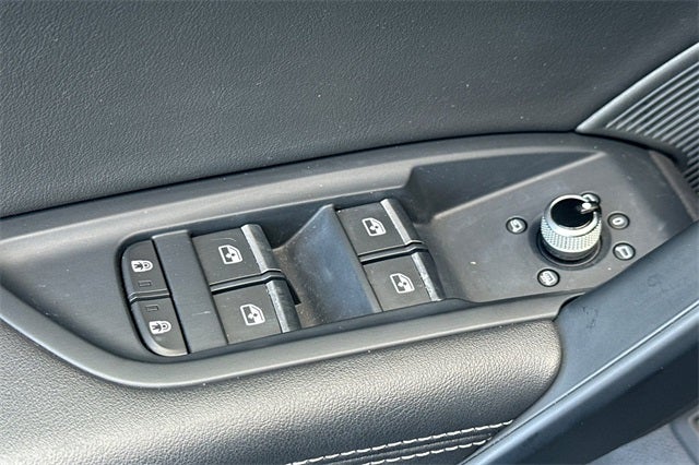 2023 Audi Q5 45 S line Premium quattro