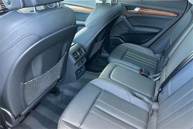 2023 Audi Q5 45 S line Premium quattro