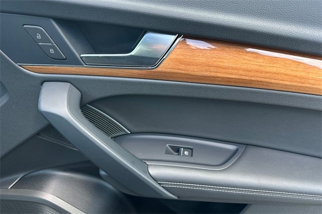 2023 Audi Q5 45 S line Premium quattro