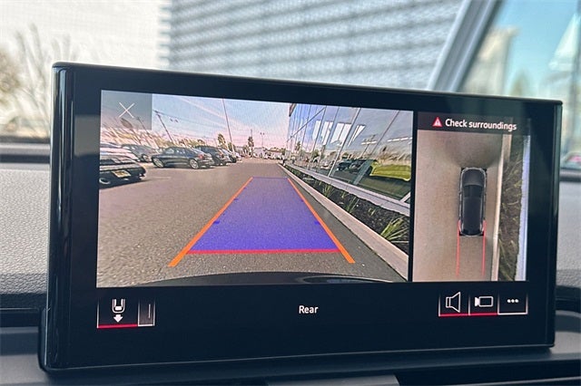 2023 Audi Q5 45 S line Premium quattro