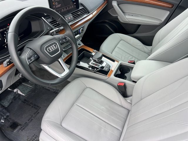 2023 Audi Q5 45 S line Premium quattro