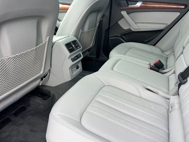 2023 Audi Q5 45 S line Premium quattro