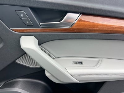 2023 Audi Q5 45 S line Premium quattro