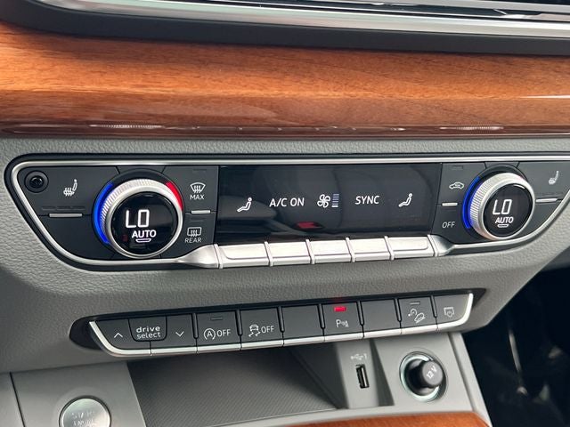 2023 Audi Q5 45 S line Premium quattro