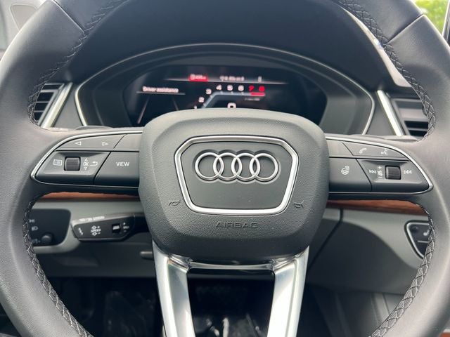 2023 Audi Q5 45 S line Premium quattro