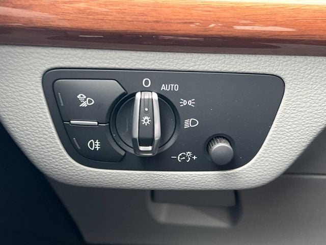 2023 Audi Q5 45 S line Premium quattro