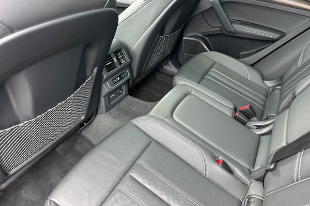 2023 Audi Q5 45 S line Premium quattro