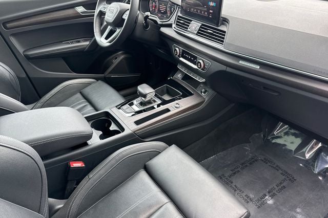 2023 Audi Q5 45 S line Premium quattro