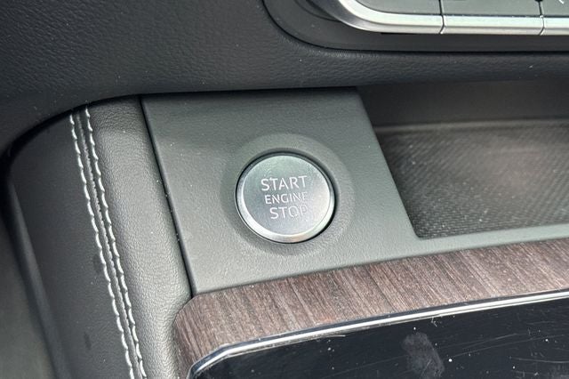 2023 Audi Q5 45 S line Premium quattro