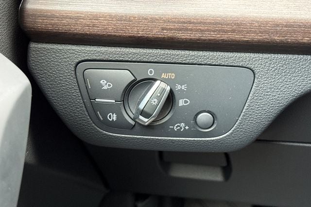 2023 Audi Q5 45 S line Premium quattro