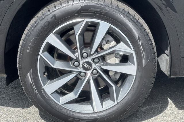 2023 Audi Q5 45 S line Premium quattro