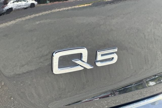 2023 Audi Q5 45 S line Premium quattro