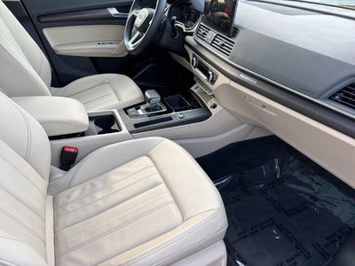2023 Audi Q5 45 S line Premium Plus quattro