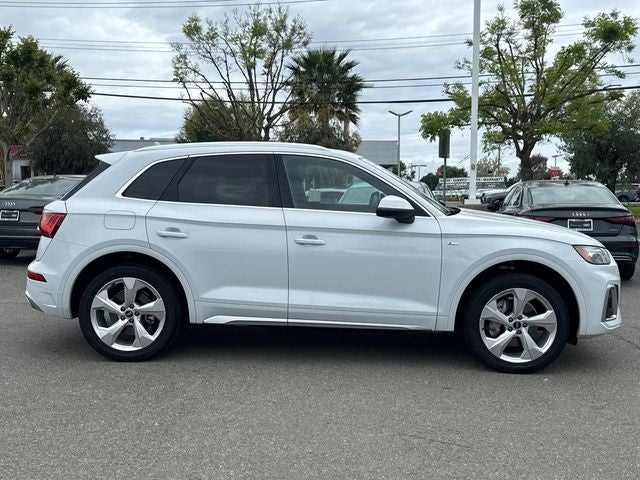 2023 Audi Q5 45 S line Premium quattro