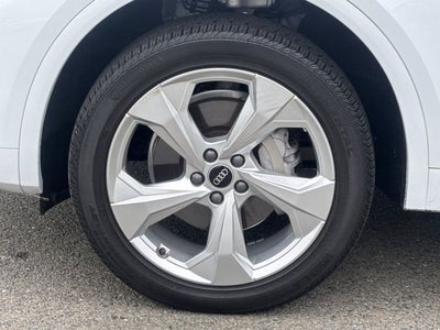 2023 Audi Q5 45 S line Premium quattro