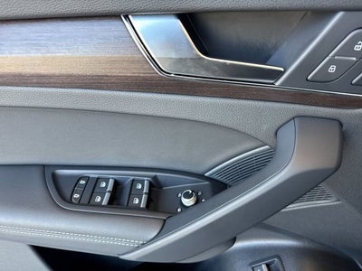 2023 Audi Q5 45 S line Premium quattro