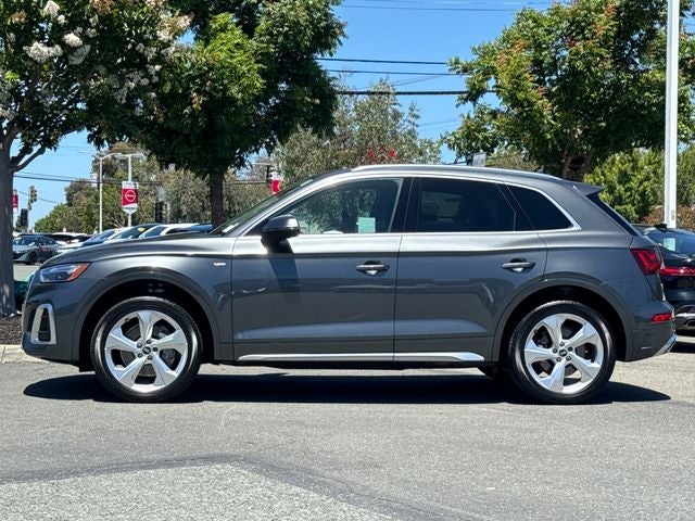 2023 Audi Q5 45 S line Premium quattro