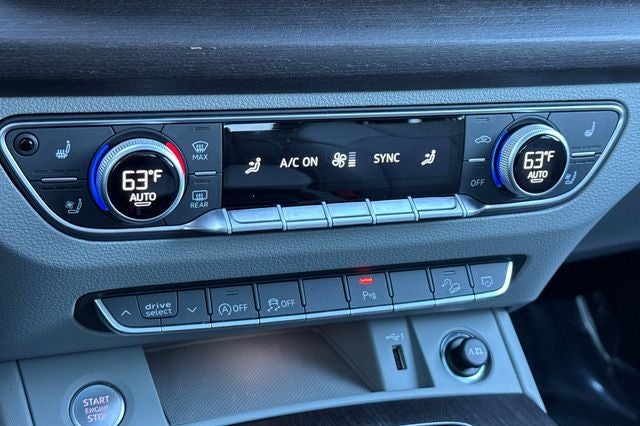 2023 Audi Q5 45 S line Premium quattro