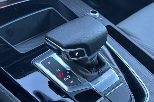 2023 Audi Q5 45 S line Premium quattro