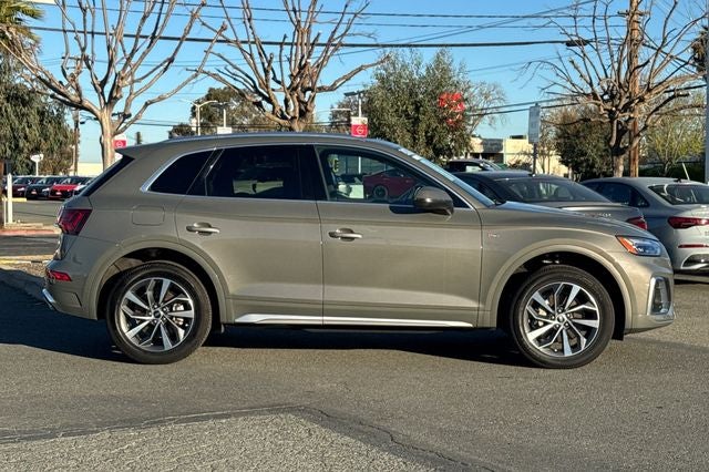 2023 Audi Q5 45 S line Premium quattro