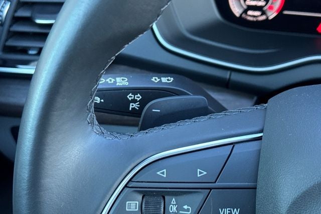 2023 Audi Q5 45 S line Premium quattro