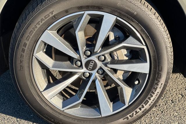 2023 Audi Q5 45 S line Premium quattro