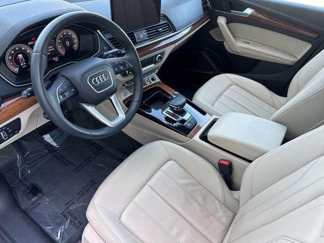 2023 Audi Q5 45 S line Premium quattro